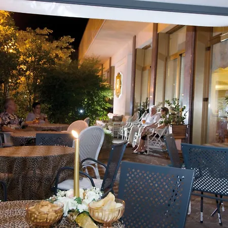 Terme Principe فندق 3*